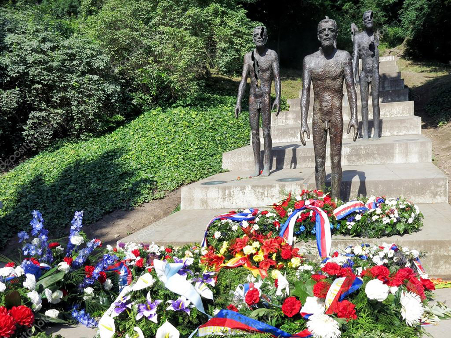 памятник Жертвам коммунизма в Праге